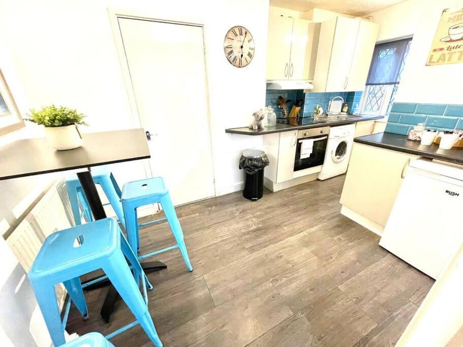 Serene And Cozy 1-Bedroom House With Parking Кембридж Екстер'єр фото